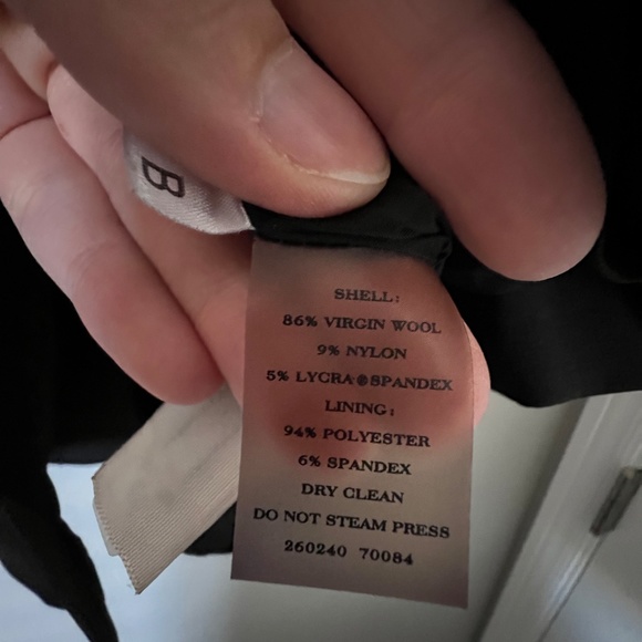 Ann Taylor Black Blazer- 4P - Picture 5 of 5